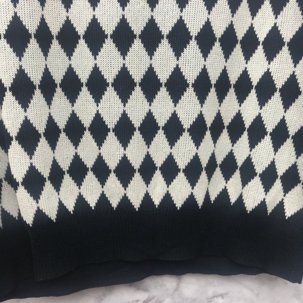 Bobby Chan Sweater - Picture 7 of 9